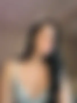 EvayraのライブXXXチャット