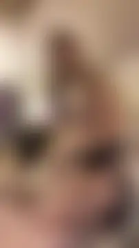 DavinaRay élő XXX-chatje