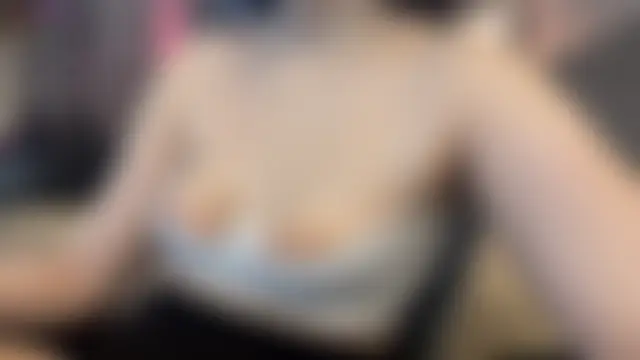 Czat XXX na żywo – emily_is_here_