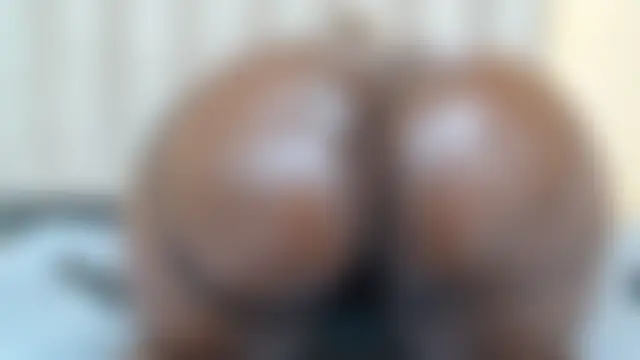 SexyAssQueenX Adlı Modelin Canlı XXX Sohbeti