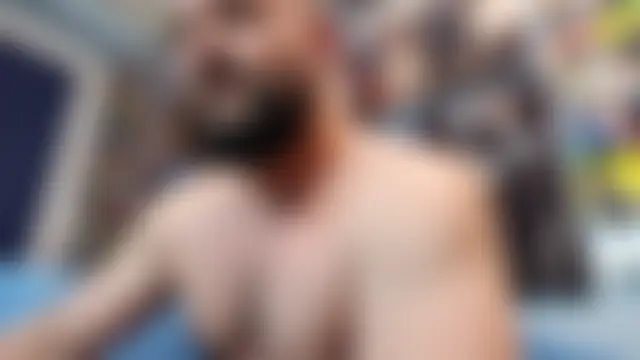 Muscle_Bear Webcam show