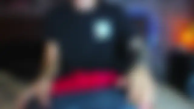 EXCLUSIVE8 webkamerás műsora