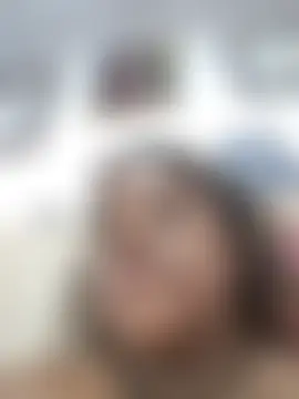 YourLiaa_ Show in webcam