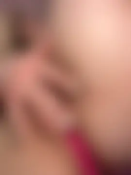 HugeBoobsAlice webkamerás műsora