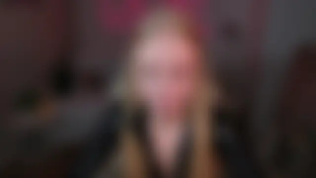 Chat XXX en directo de TessaGrays