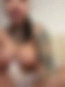 Coco-Love webkamerás műsora