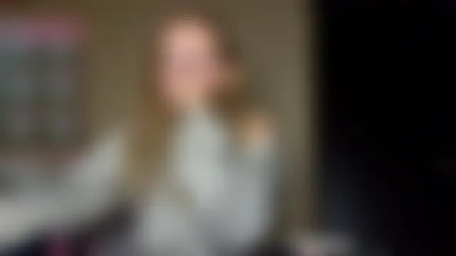 KarinRobertson 网络视讯表演