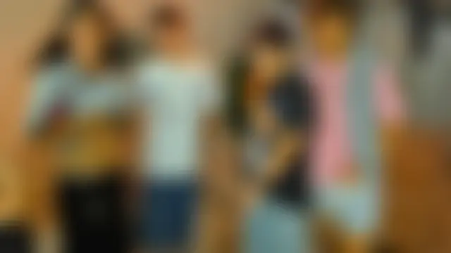 Houseofwarrios Show in webcam