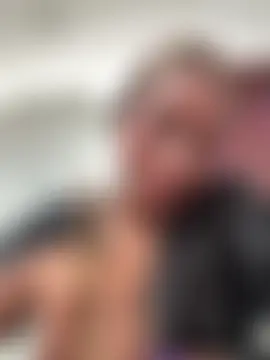 LiaTrainor's Live XXX Chat