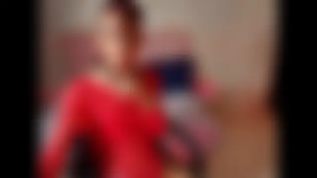 monserrat_petite's Webcam Show