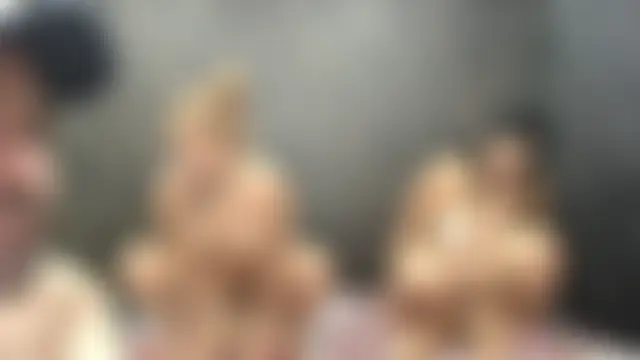 عرض كام AwesomeSexParty الجنسي المباشر