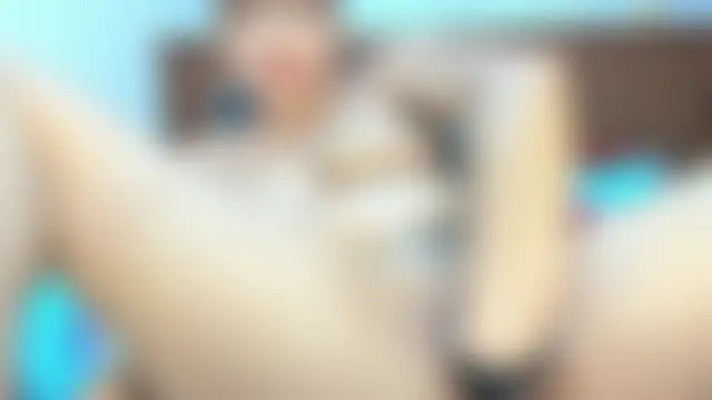 Holly_22のライブチャットルーム