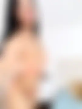 KorinaKovaa élő chatszobája