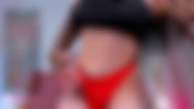 Mayzzie Adlı Modelin Canlı XXX Sohbeti