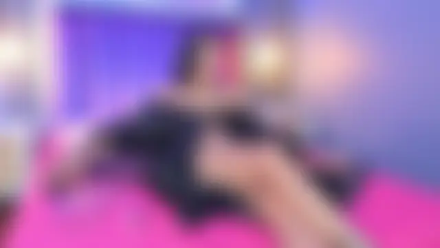 Elisasue: вебкам-шоу