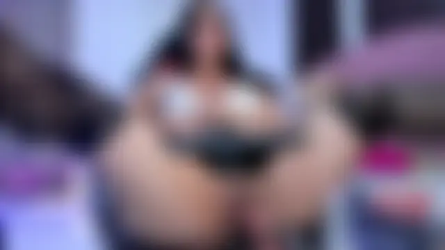 Sophia_hot_lover's Live Chat Room