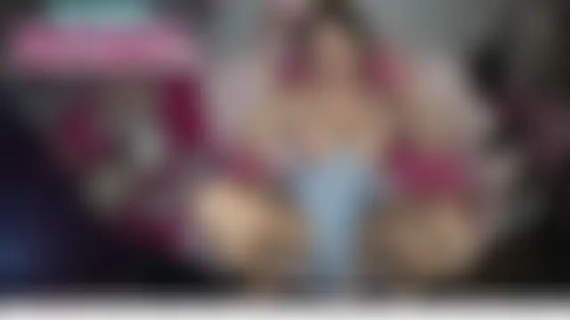 nikki_juggs' Webcam Show