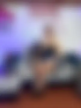 keila_j's Live XXX Chat