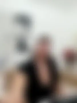 RebeccaNoble 실시간 채팅방