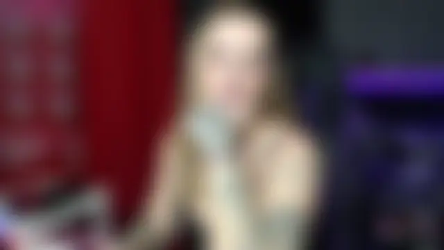 AnnaFalconeX élő XXX-chatje