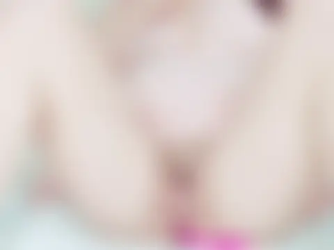 LinhCatxxx élő XXX-chatje