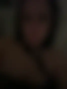 Makyna93 élő XXX-chatje