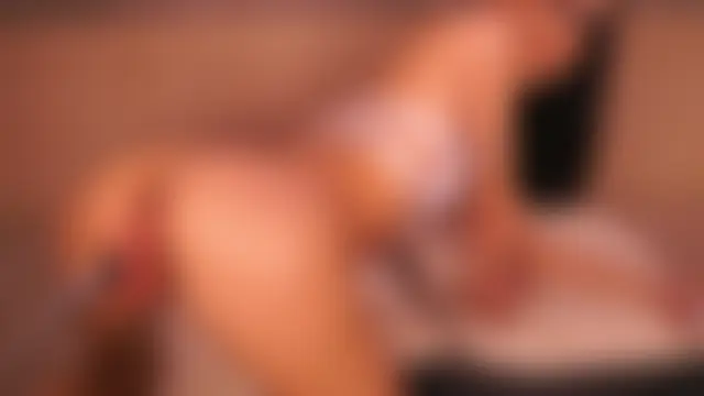 ChloeObril লাইভ চ্যাট রুম