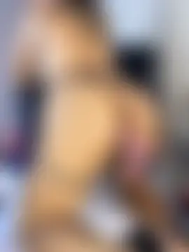 BonnieRitz লাইভ চ্যাট রুম