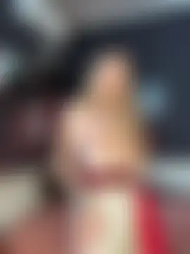 MilaMooneのライブXXXチャット