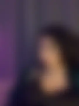 holyeroticss Chat Room in diretta