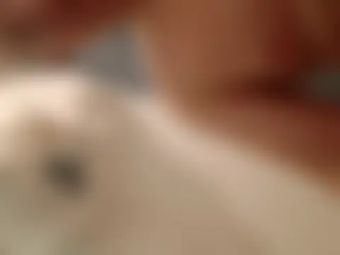 luckilyfound3: διαδικτυακό σόου στην κάμερα