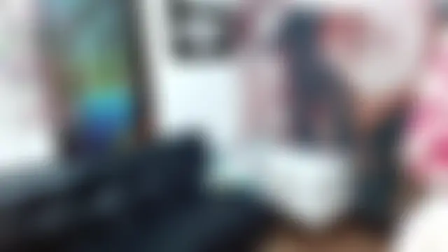 gigi_gilt_: δωμάτιο απευθείας  συνομιλίας