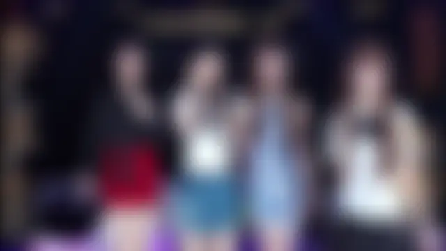 EYgirl222: δωμάτιο απευθείας συνομιλίας