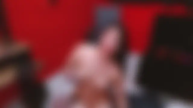 Emily_Slave28's Webcam Show