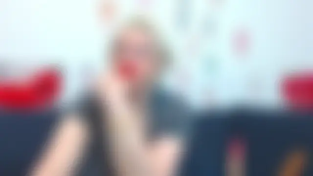 Playful_Goldie_WOW__'s Live XXX Chat