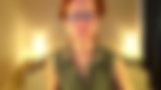 LioraWeiss élő XXX-chatje