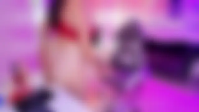 Madame_scarlett élő chatszobája