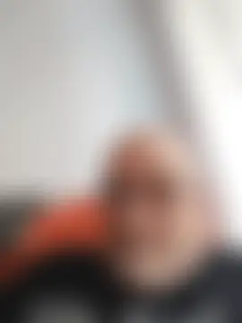 Satiro_Sevilla: διαδικτυακό σόου στην κάμερα