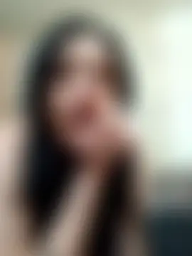 Virgin_Pussy_Love: διαδικτυακό σόου στην κάμερα