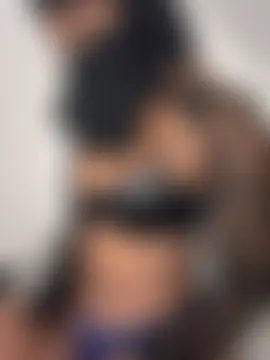 Sala de chat ao vivo de KiaraAmara