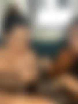 Antonella_Julieta's Live Chat Room