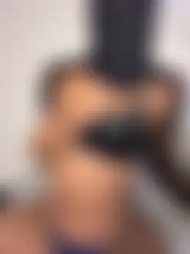 Sala de chat ao vivo de KiaraAmara