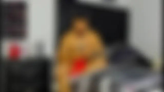 Chat +18 de mikeblaree ao vivo