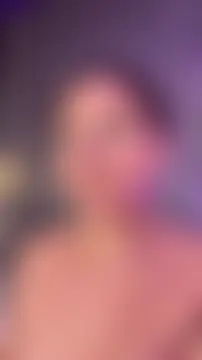 MiaPetit_'s Live Chat Room