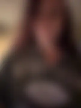 XoMisty: вебкам-шоу