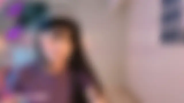 Pokazy przed kamerką – aisha_sakina