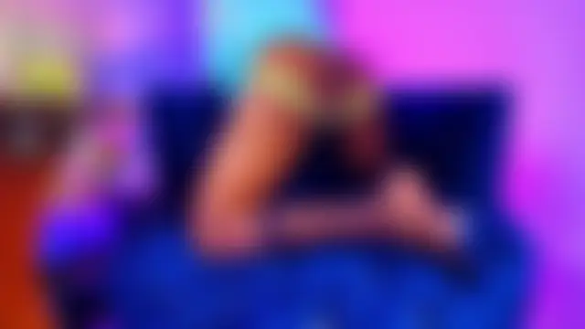 Seks show uživo modela LOGAN_ADAMS27 na kameri