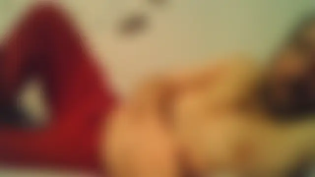 tioenbolas78's Live Chat Room