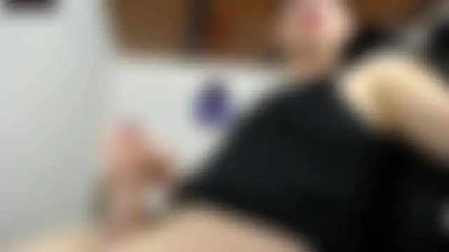 cute_eidenx's Live Chat Room