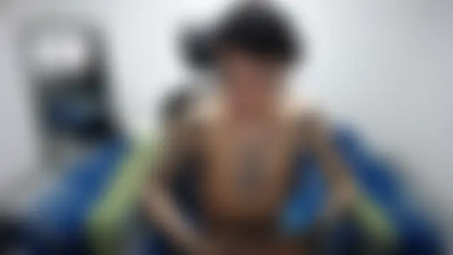 present_the_magic's Live Chat Room